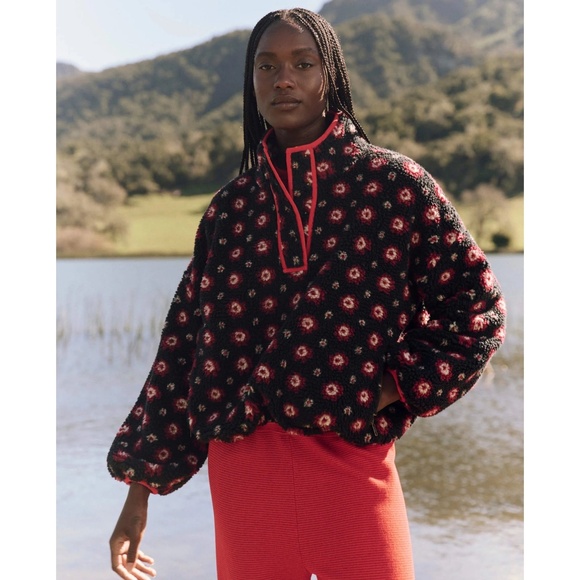 THE GREAT. The Countryside Pullover in Navy Geo Daisy 2/M - Picture 2 of 6